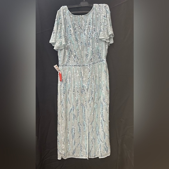 Mac Duggal 93591 NWT SEQUINED V NECK FLUTTER SLEEVE TEA LENGTH DRESS - Picture 5 of 12